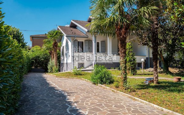 casa indipendente in vendita a San Cesario sul Panaro