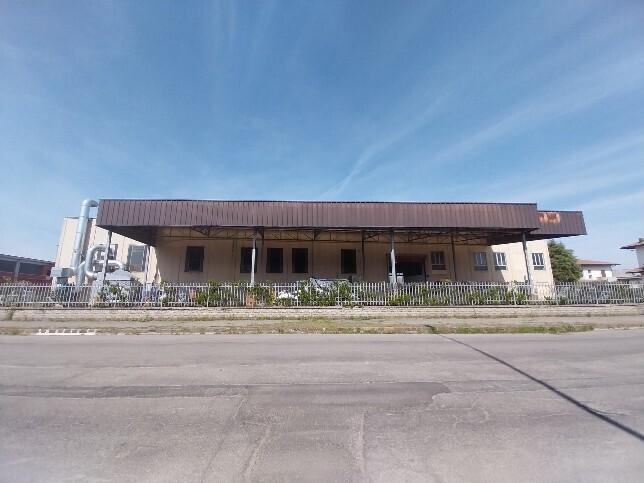 negozio in vendita a San Cesario sul Panaro