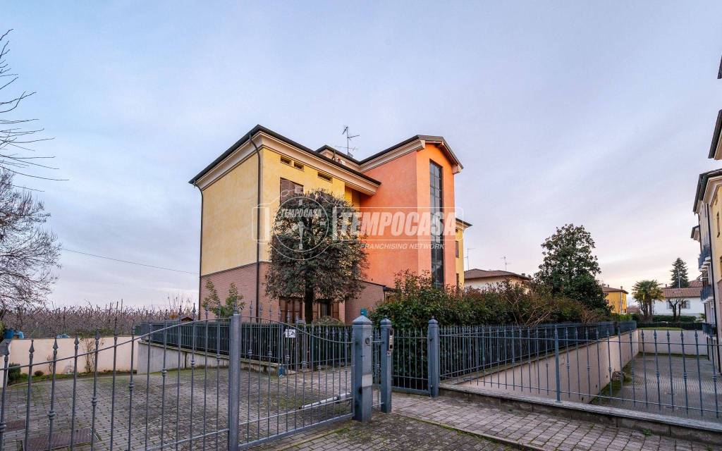 appartamento in vendita a San Cesario sul Panaro in zona Altolà