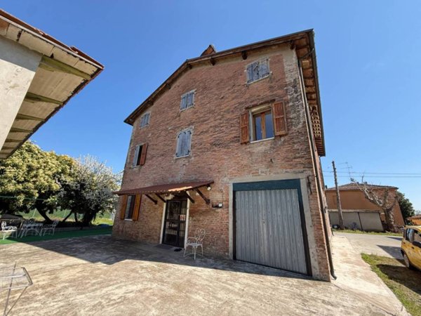 casa indipendente in vendita a San Cesario sul Panaro in zona Sant'Anna