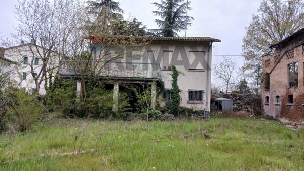 terreno edificabile in vendita a San Cesario sul Panaro in zona Sant'Anna