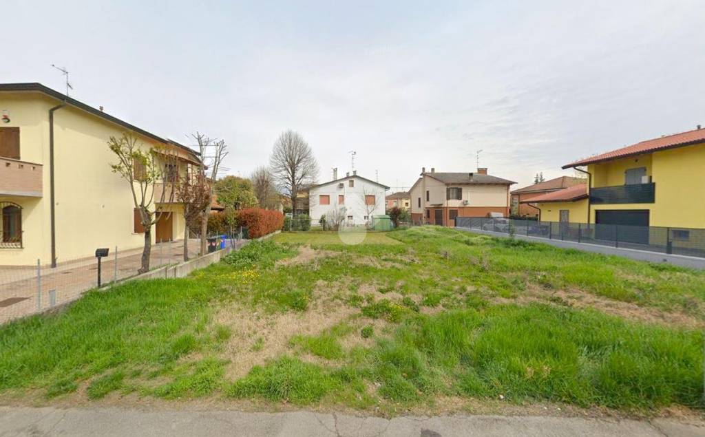 terreno edificabile in vendita a San Felice sul Panaro