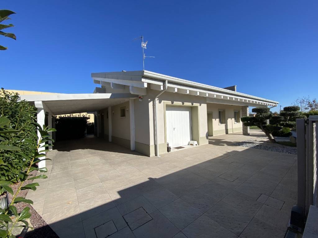 casa indipendente in vendita a San Felice sul Panaro