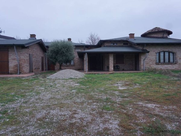 casa indipendente in vendita a San Felice sul Panaro
