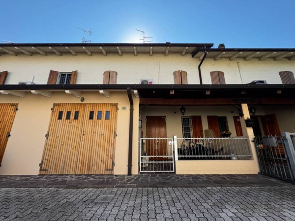 casa indipendente in vendita a San Felice sul Panaro