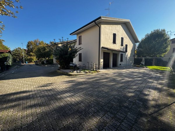 casa indipendente in vendita a San Felice sul Panaro