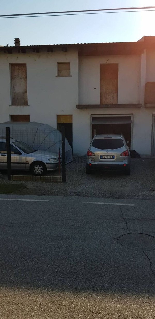 pentavano in vendita a San Felice sul Panaro