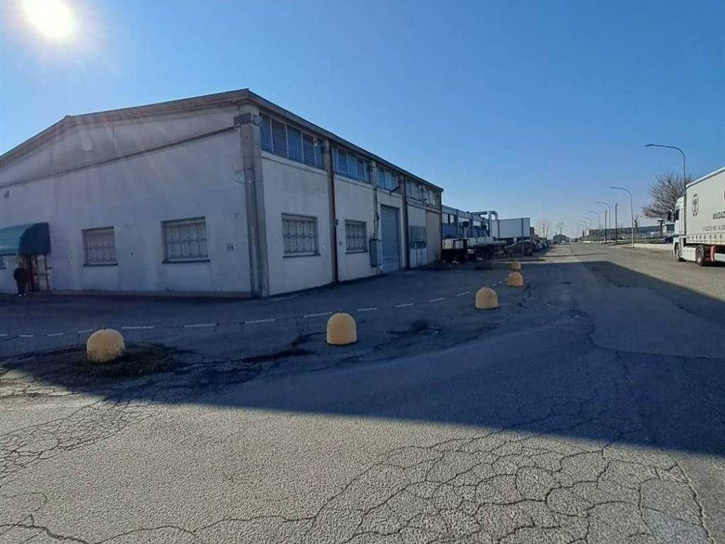 ufficio in vendita a San Felice sul Panaro