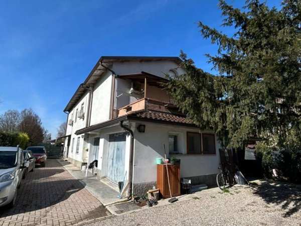 casa indipendente in vendita a San Felice sul Panaro in zona Rivara
