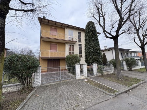 casa indipendente in vendita a San Felice sul Panaro