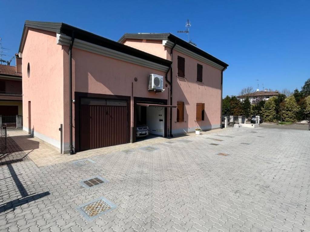 casa indipendente in vendita a San Felice sul Panaro