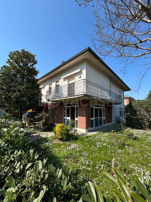 casa indipendente in vendita a San Felice sul Panaro