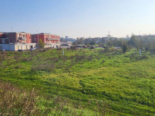 terreno edificabile in vendita a San Felice sul Panaro