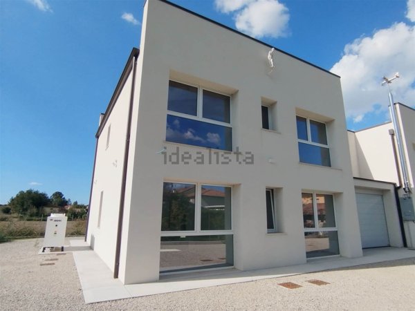 casa indipendente in vendita a San Felice sul Panaro