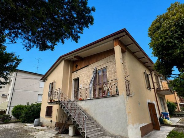 casa indipendente in vendita a San Felice sul Panaro