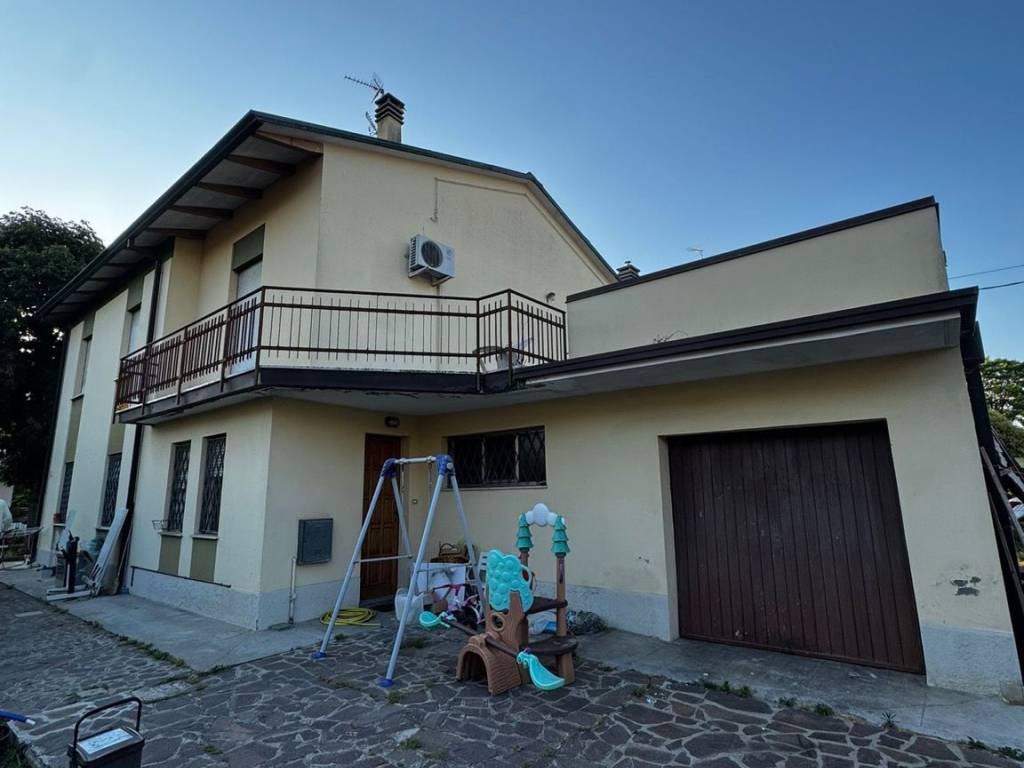 casa indipendente in vendita a San Felice sul Panaro