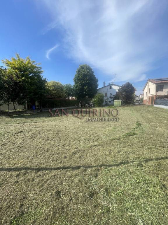 terreno edificabile in vendita a San Felice sul Panaro in zona Rivara
