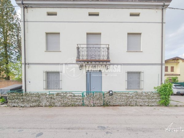 appartamento in vendita a San Felice sul Panaro in zona Dogaro