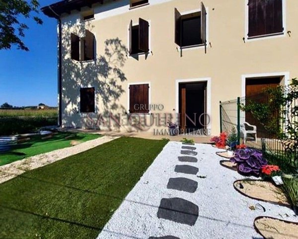 casa indipendente a San Felice sul Panaro in zona San Biagio in Padule