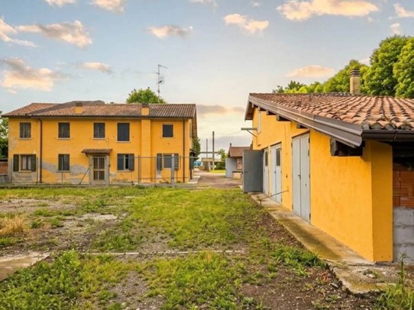 casa indipendente in vendita a San Felice sul Panaro