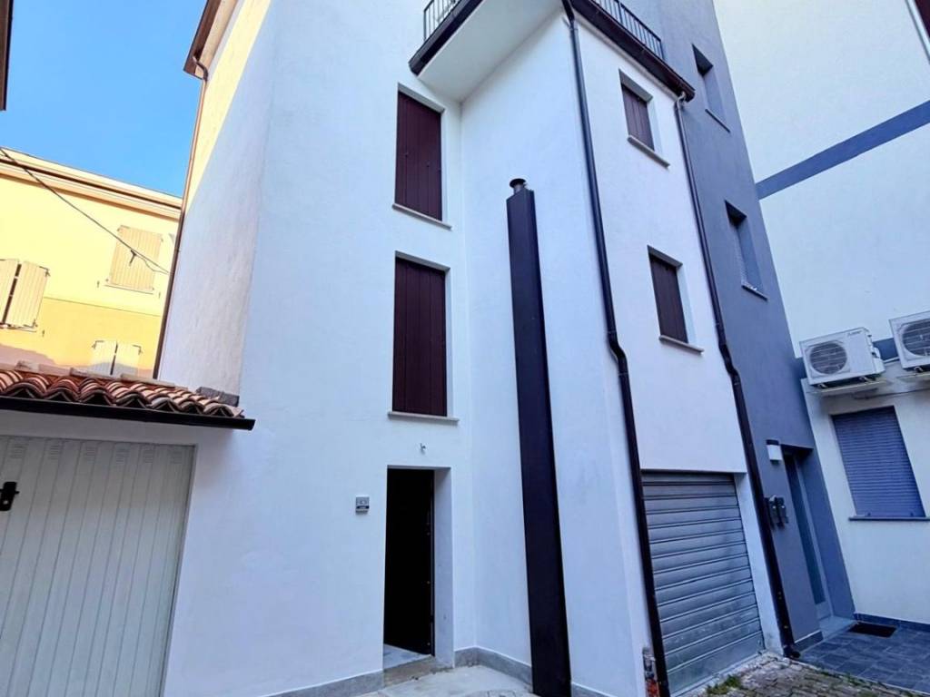 casa indipendente in vendita a San Felice sul Panaro