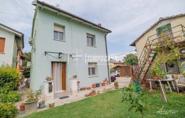 casa indipendente in vendita a San Felice sul Panaro in zona Dogaro