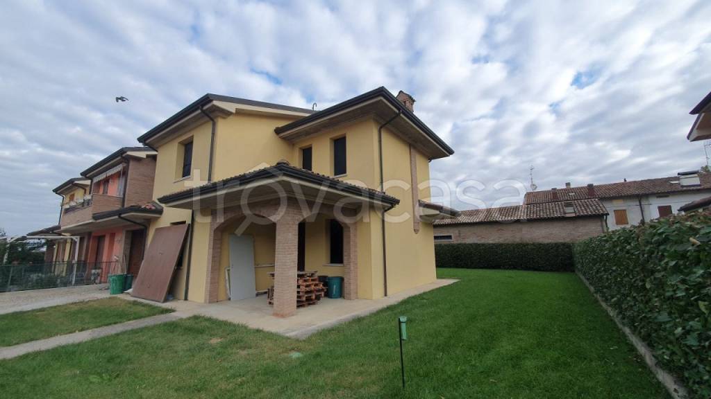 casa indipendente in vendita a San Possidonio