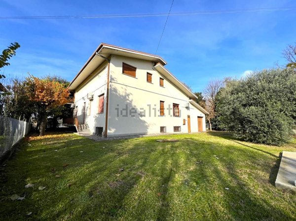 casa indipendente in vendita a San Possidonio