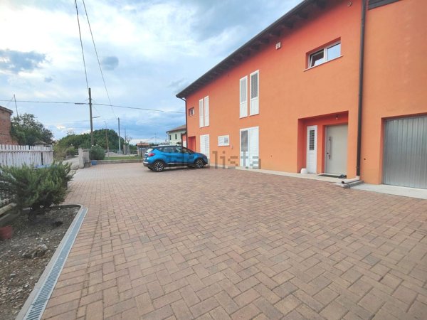 casa indipendente in vendita a San Possidonio