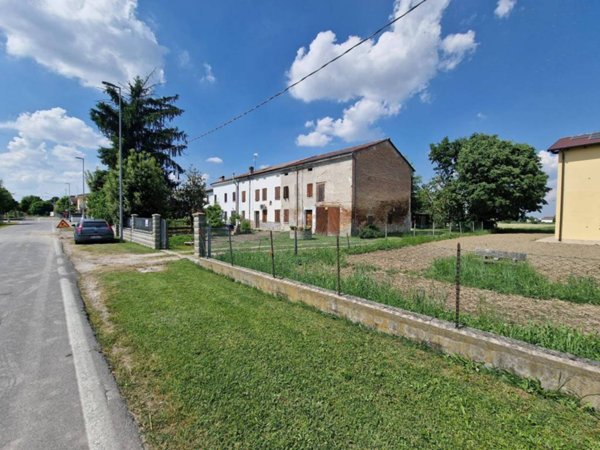 casa indipendente in vendita a San Possidonio