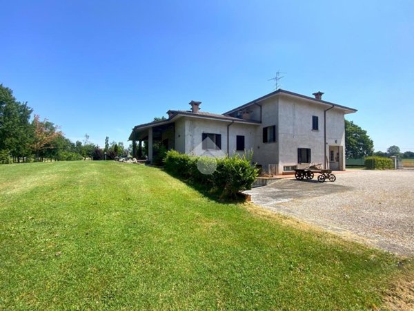 casa indipendente in vendita a San Possidonio