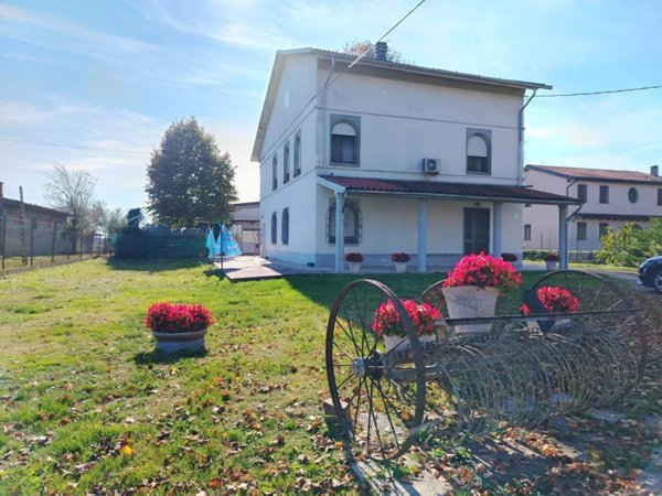 casa indipendente in vendita a San Possidonio