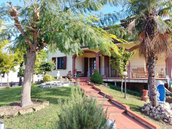 casa indipendente in vendita a San Possidonio