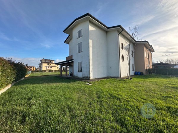 casa indipendente in vendita a San Possidonio