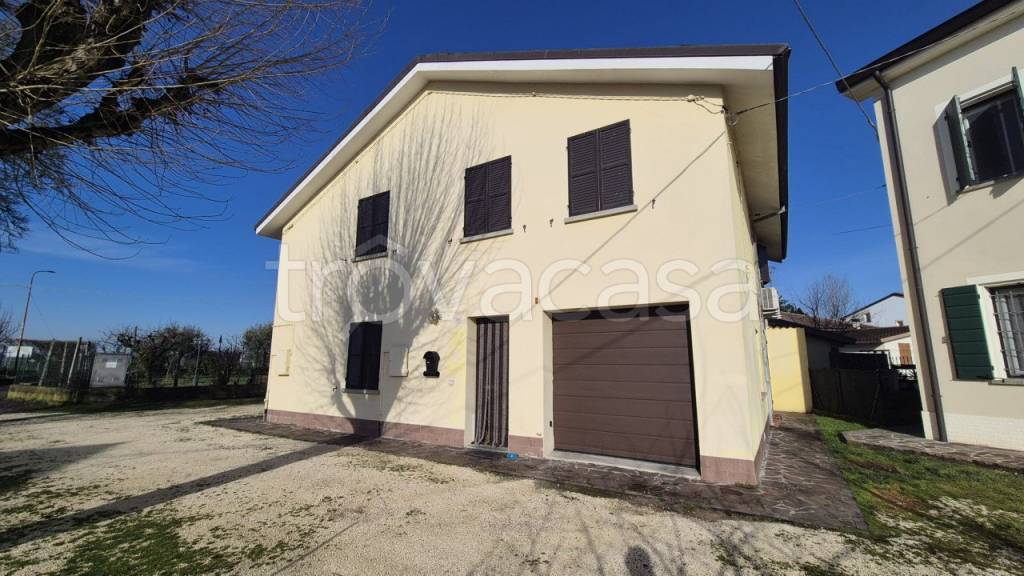 casa indipendente in vendita a San Possidonio