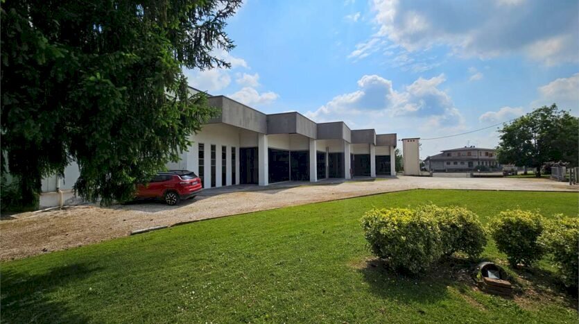 capannone in vendita a San Possidonio