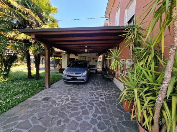 casa indipendente in vendita a San Possidonio