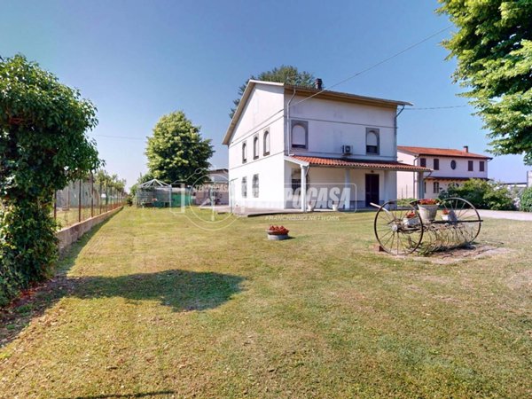 casa indipendente in vendita a San Possidonio