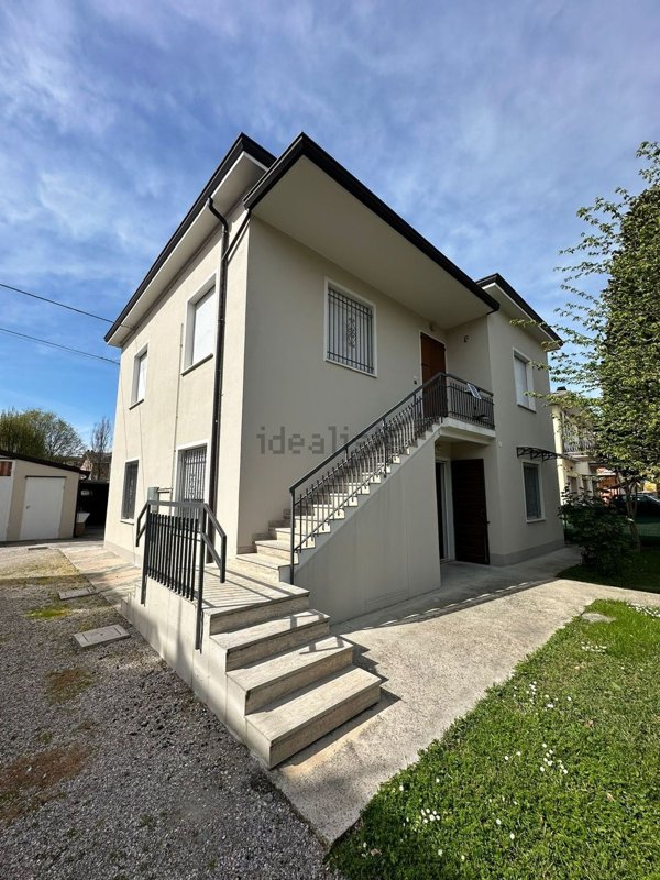 casa indipendente in vendita a San Possidonio