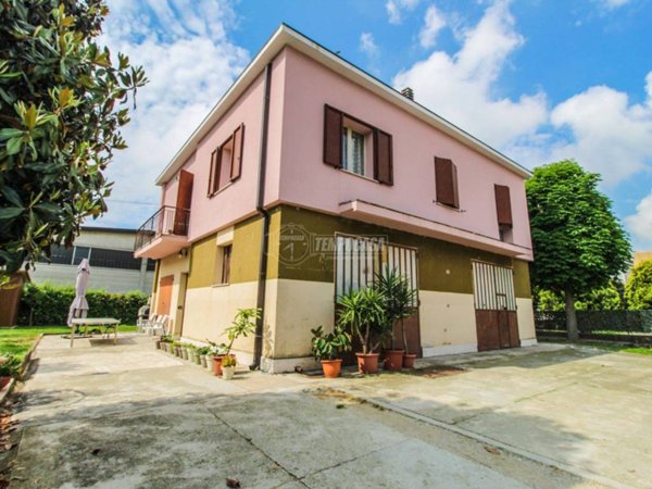 casa indipendente in vendita a San Prospero
