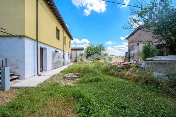 casa indipendente in vendita a San Prospero