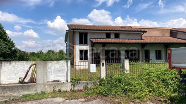 casa indipendente in vendita a San Prospero