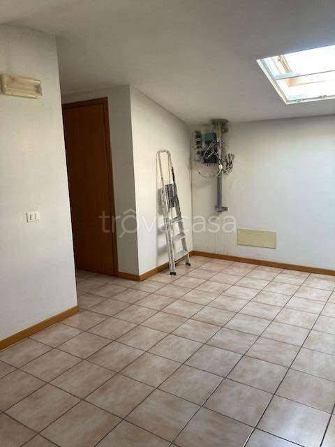 locale commerciale in vendita a San Prospero