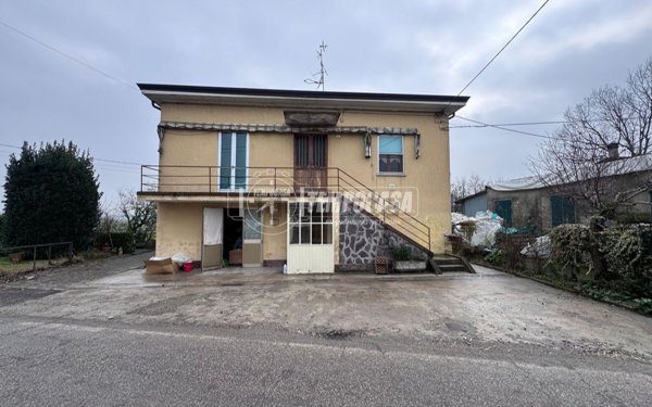 casa indipendente in vendita a San Prospero