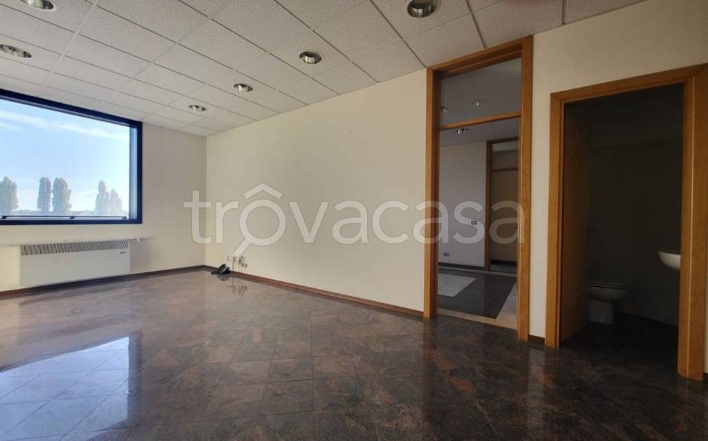 ufficio in vendita a San Prospero