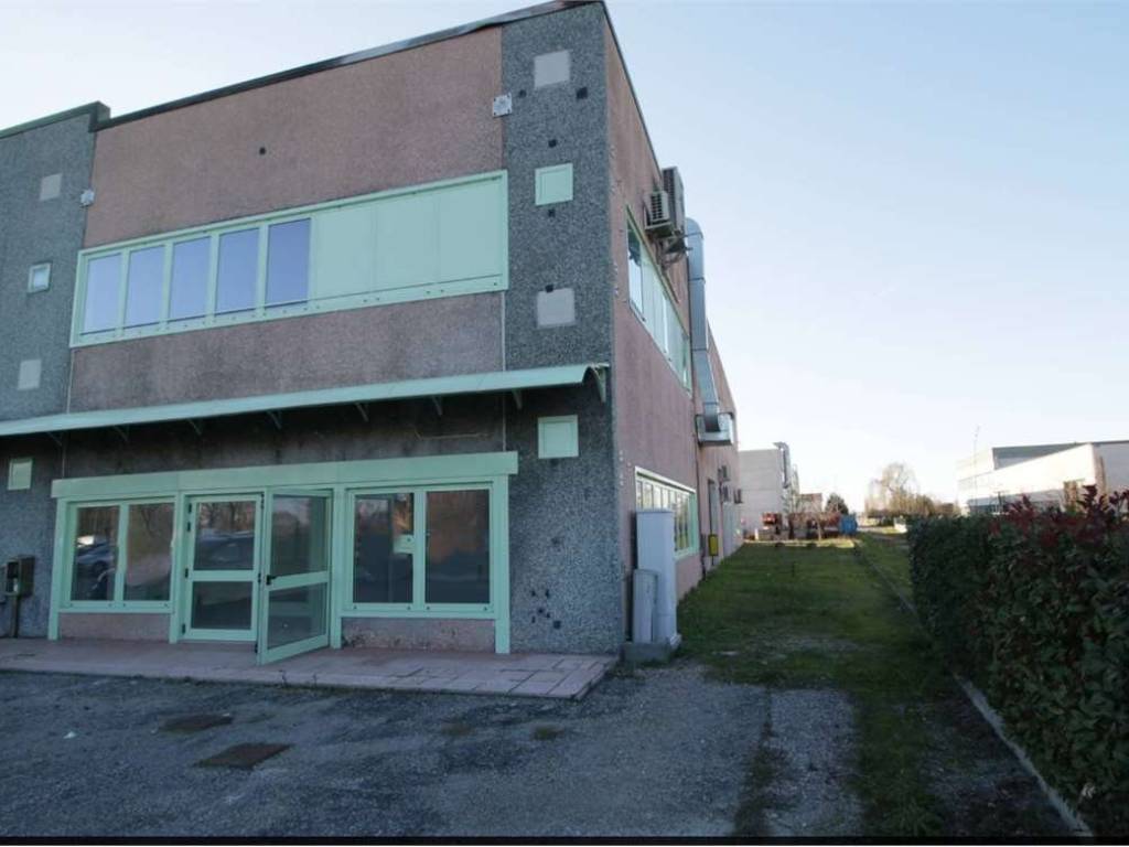 negozio in vendita a San Prospero