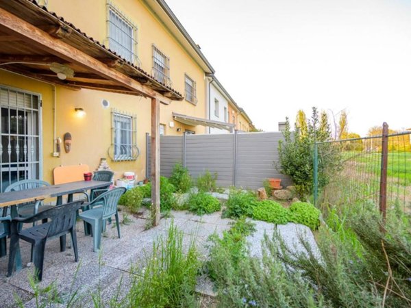 casa indipendente in vendita a San Prospero