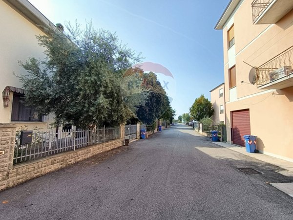casa indipendente in vendita a San Prospero