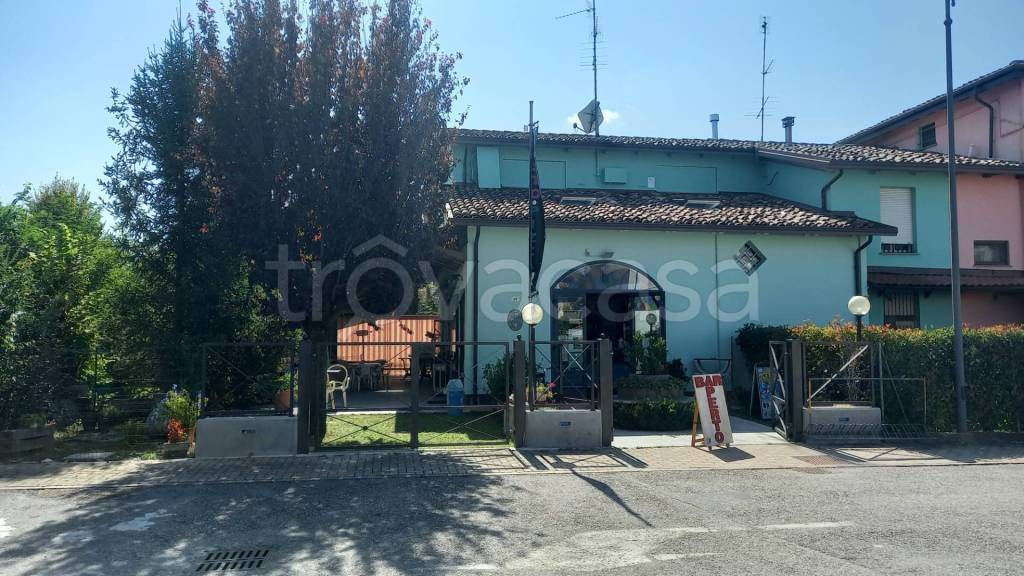 negozio in vendita a San Prospero