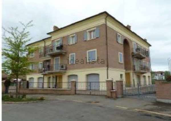 locale di sgombero in vendita a San Prospero